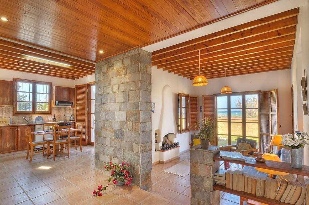 Foto 11 von 30: Latchi Beach Villas - 2-Bett-Villa - Atemberaubender Meerblick - Privater Pool - Wifi