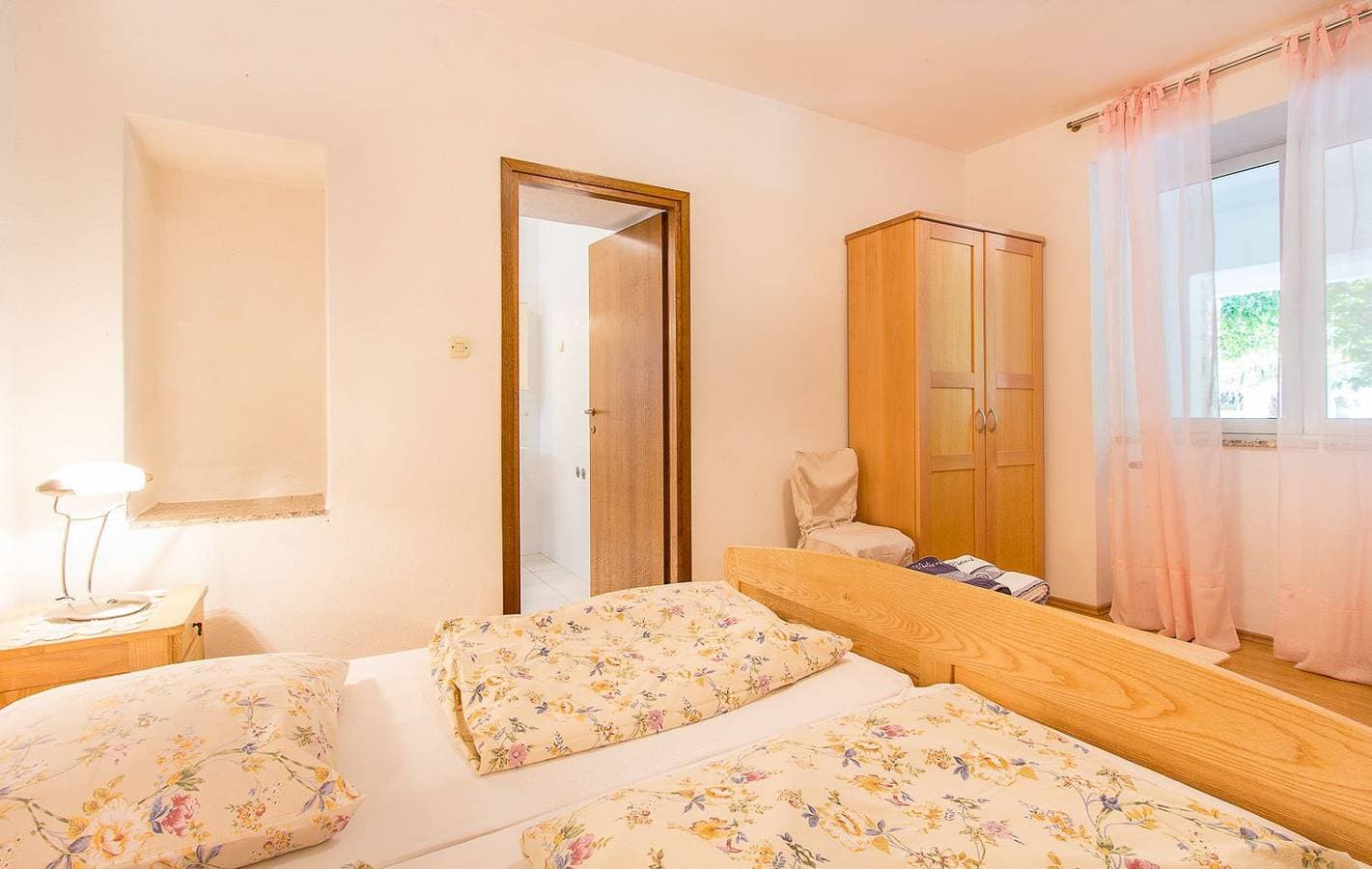 Foto 10 von 20: Zimmer mit eigenem Bad, WLAN und Gemeinschaftspool in Medulin