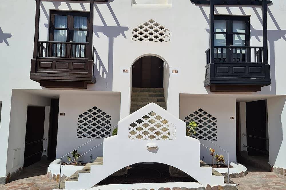 Foto 9 von 29: 145 m2 apartment with complex view, bar-restaurant, swimming pools, sea 300 m from the sea