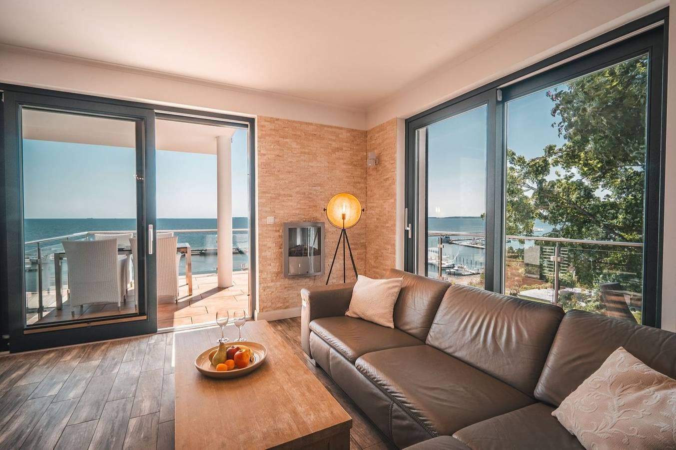 Foto 6 von 28: Villa Friede-Marie, App. Ostseeweitblick -großer Balkon und traumhaften Meeblick