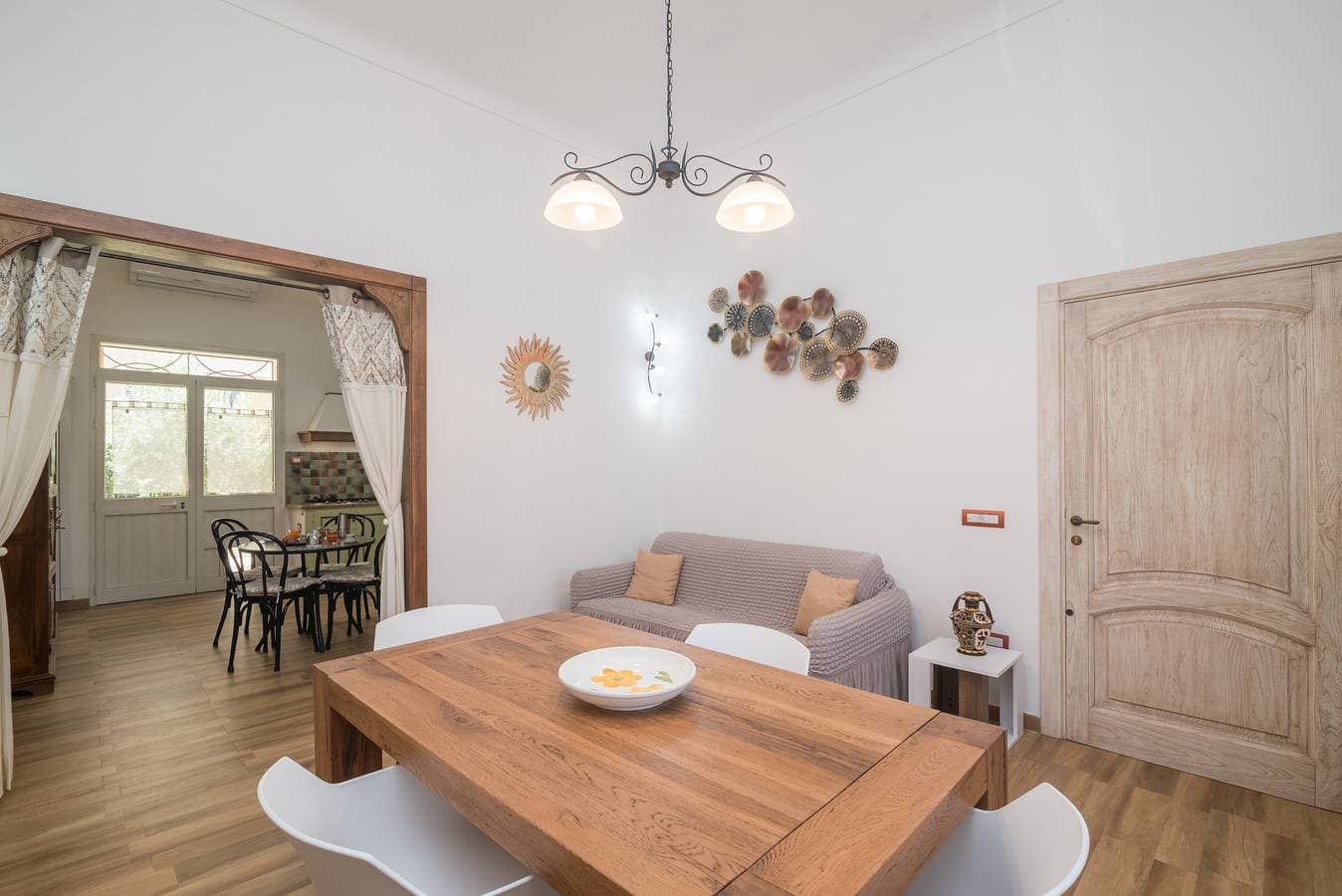 Foto 5 von 25: Ferienhaus 'Maison Chloe' in Strandnähe mit Terrasse, Garten und WLAN