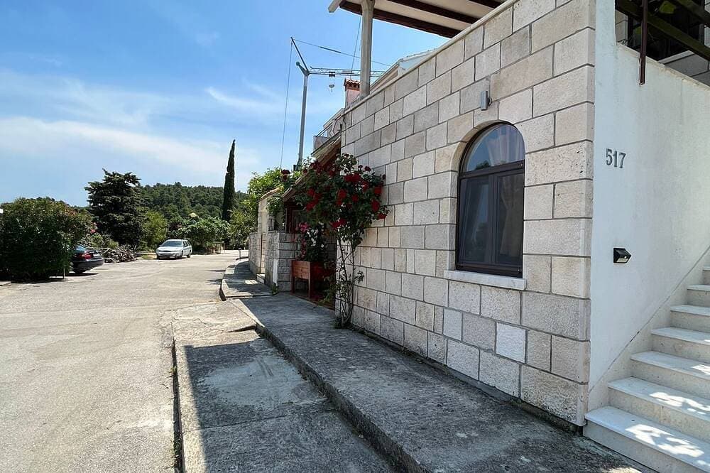 Charming apartment for two in Korčula 1