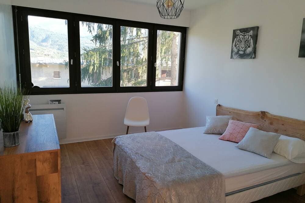 Foto 3 von 7: Spacious apartment Embrun