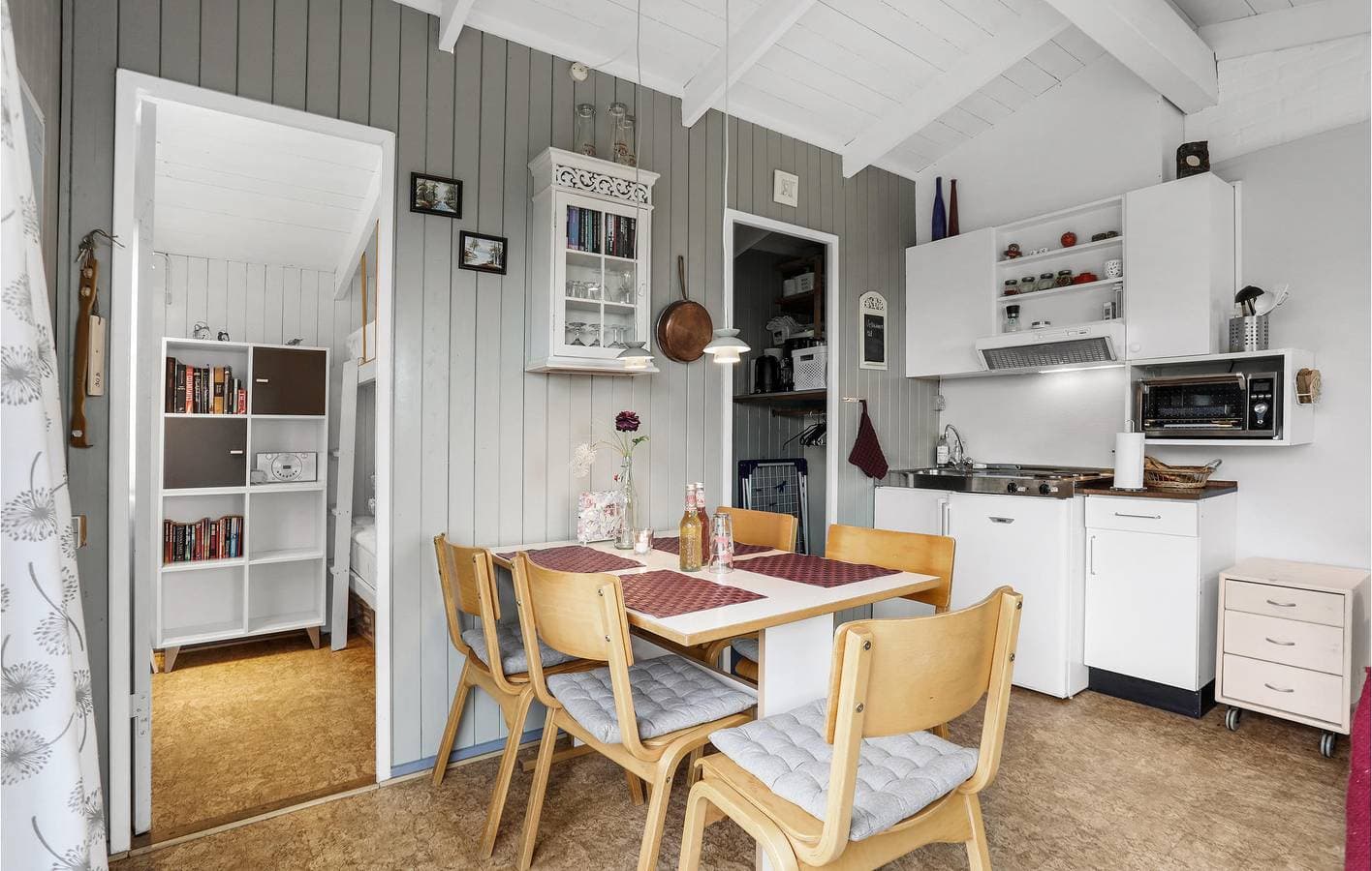 Foto 6 von 14: Ferienhaus für 3 Personen mit Pool