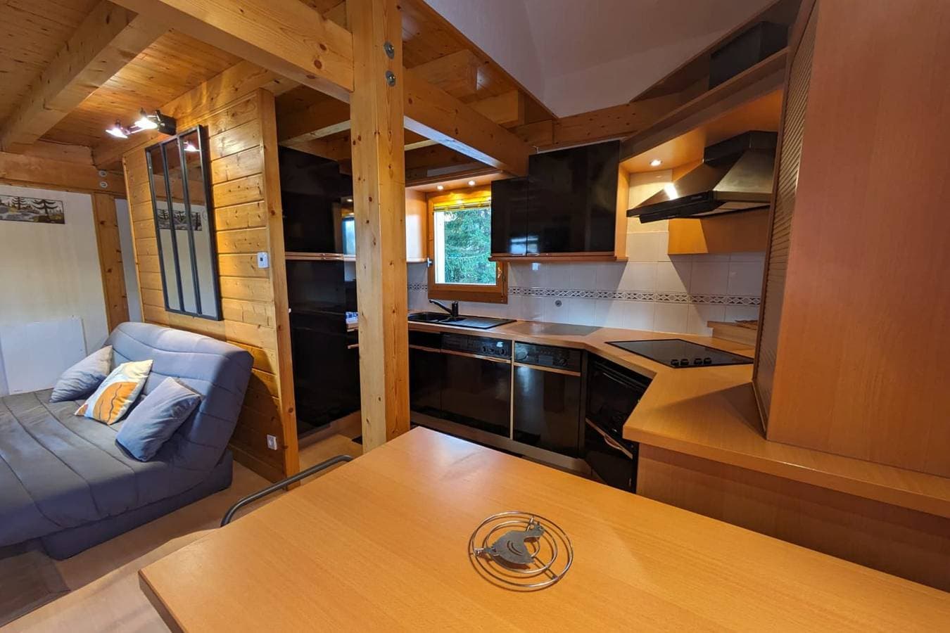 Foto 2 von 30: Chalet für 6 Personen mit Terrasse