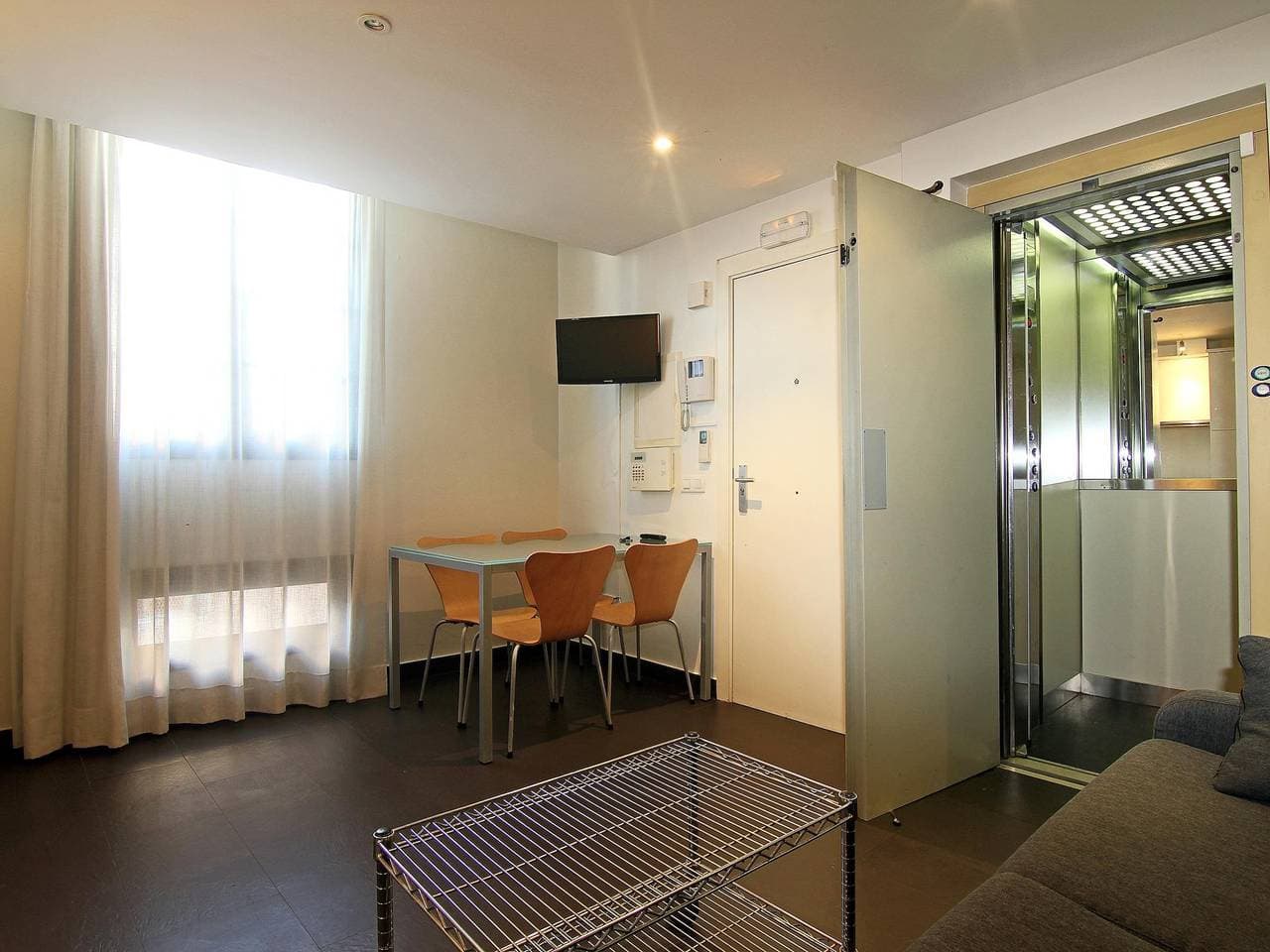 Foto 5 von 16: Gothic Picasso 1 Apartment