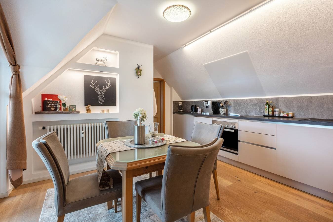 Foto 8 von 29: Ferienwohnung 'Seaview' mit Balkon und Wi-Fi