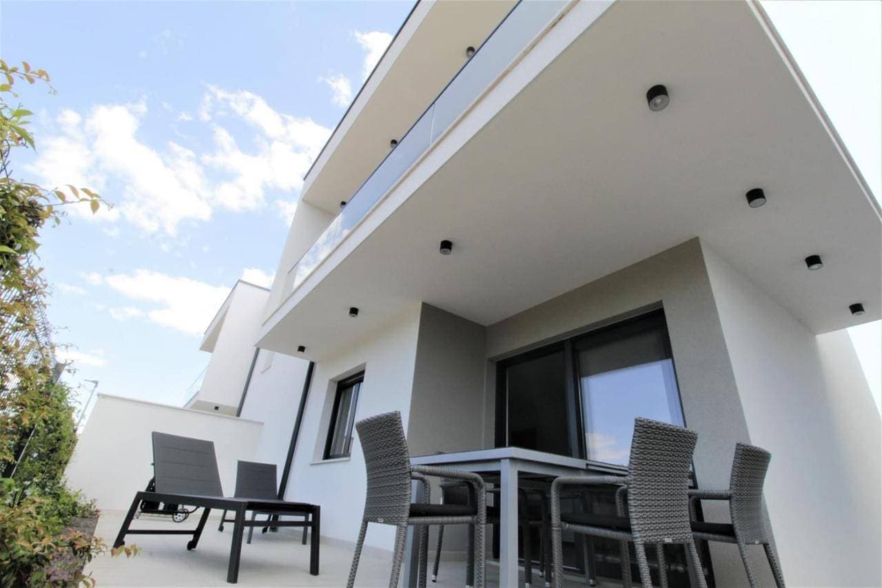 Foto 13 von 38: House Andrej, Entire semi-detached house with a terrace, parking, 400 m from beach