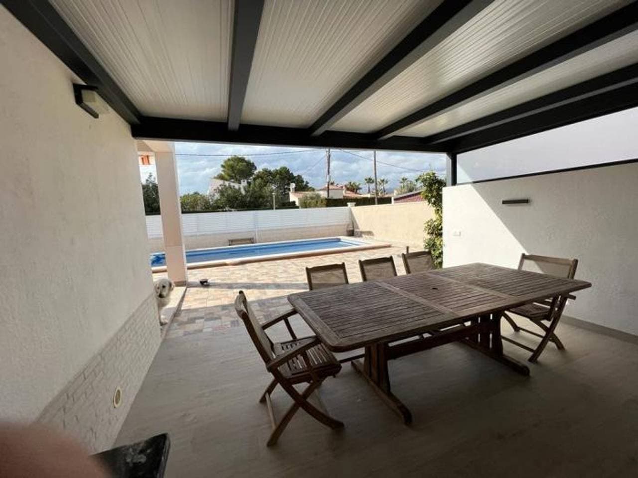 Foto 2 von 25: Moderne Villa 500m von Cala Forn, 5 Schlafzimmer, privater Pool