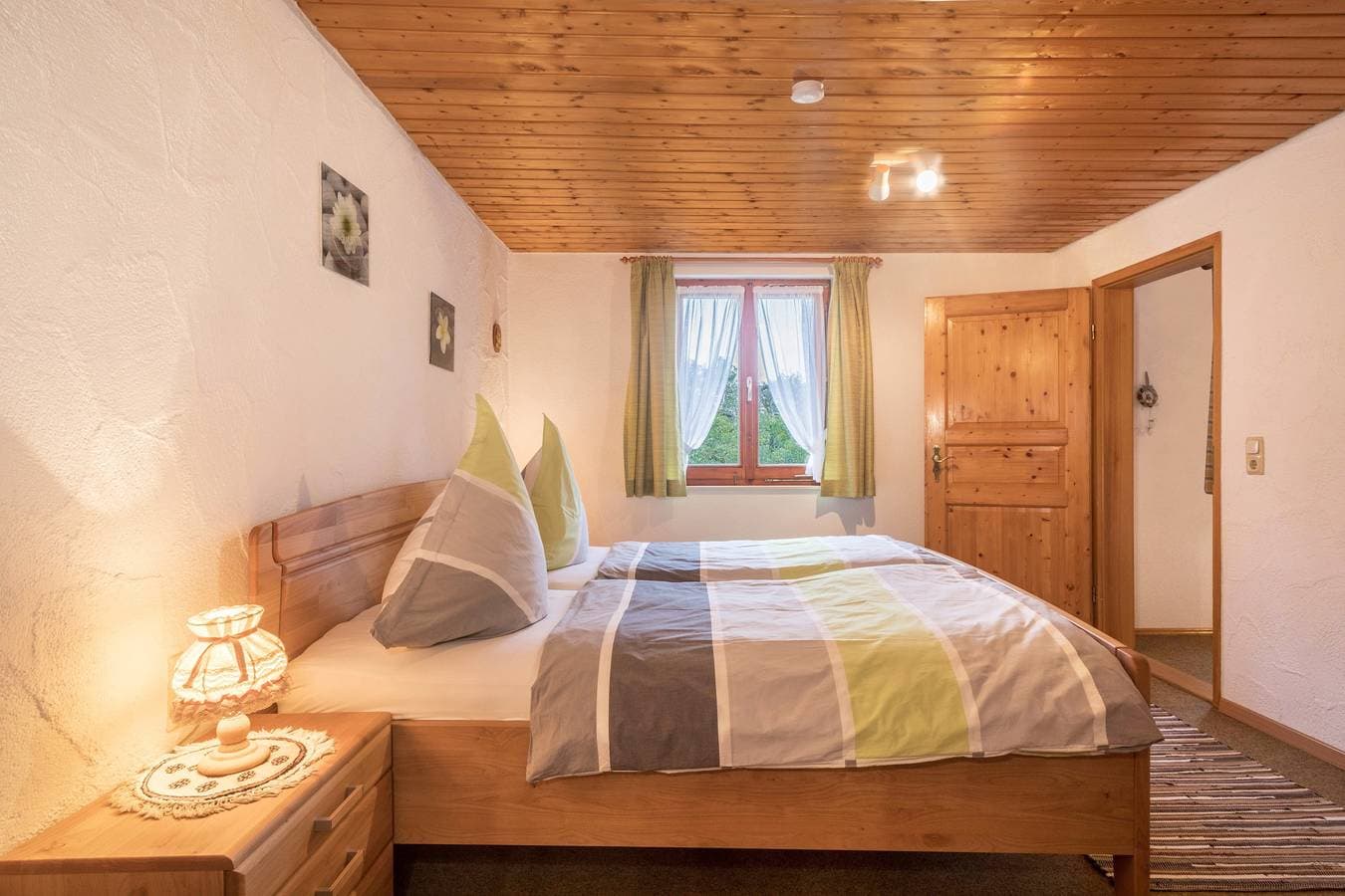 Foto 13 von 25: Ferienwohnung im Ferienhof Wetzel mit Gemeinschaftsgarten und Terrasse, ein Haustier erlaubt