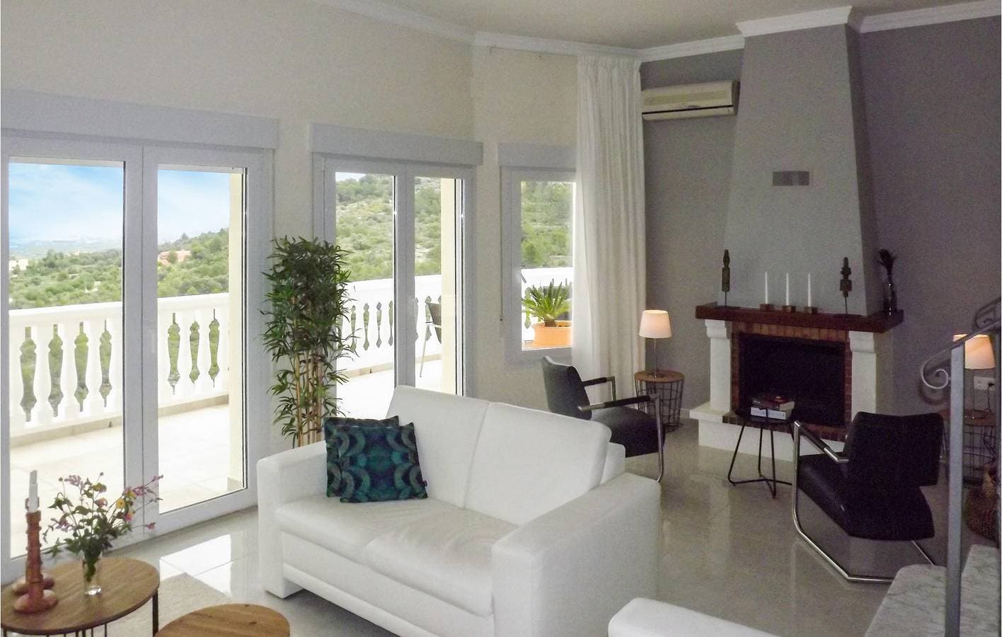 Foto 4 von 23: Meerblick 2BR Apartment mit Parkplatz & Pool in Orba