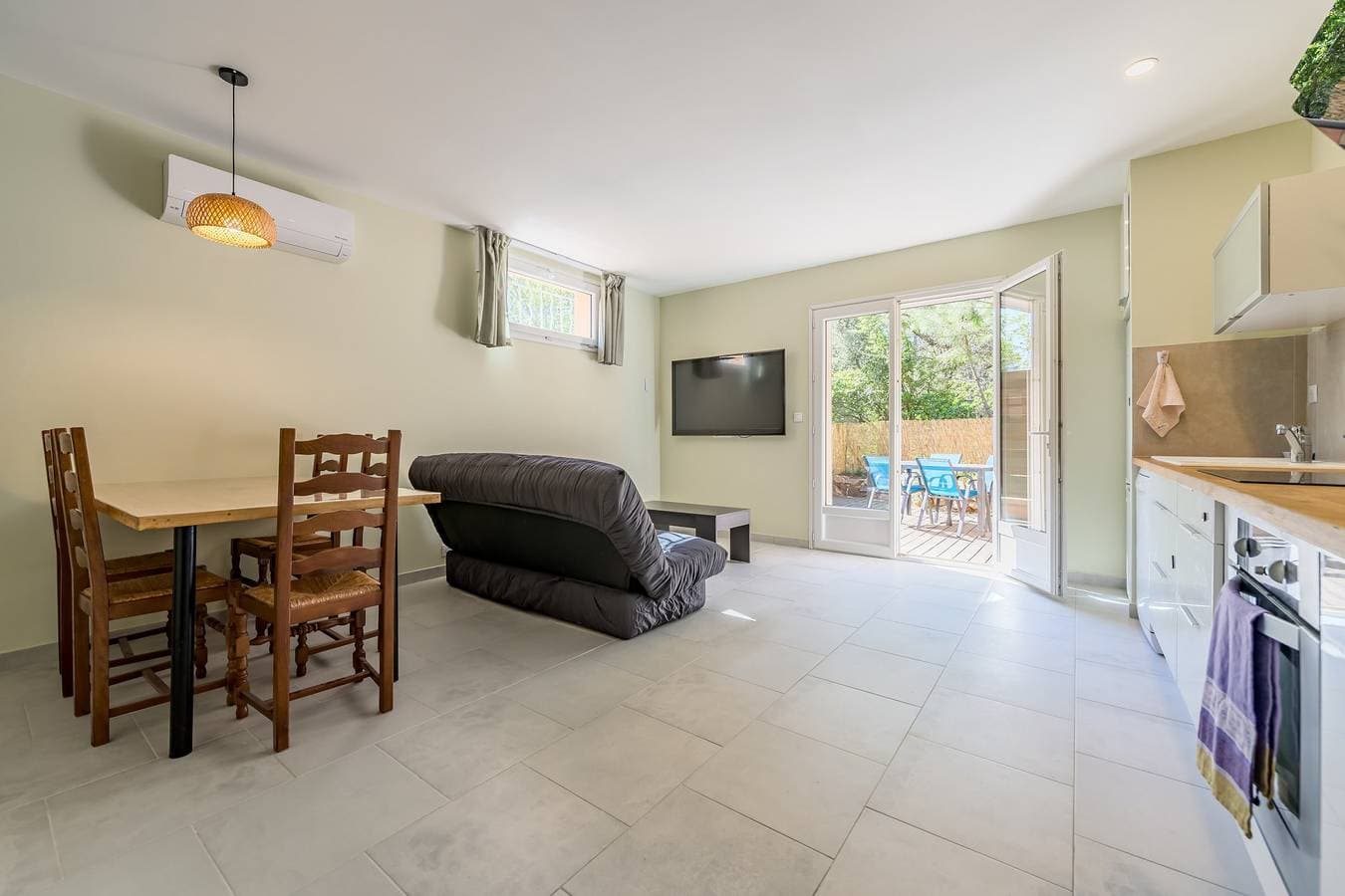 Foto 2 von 17: Ferienwohnung für 5 Personen mit Pool