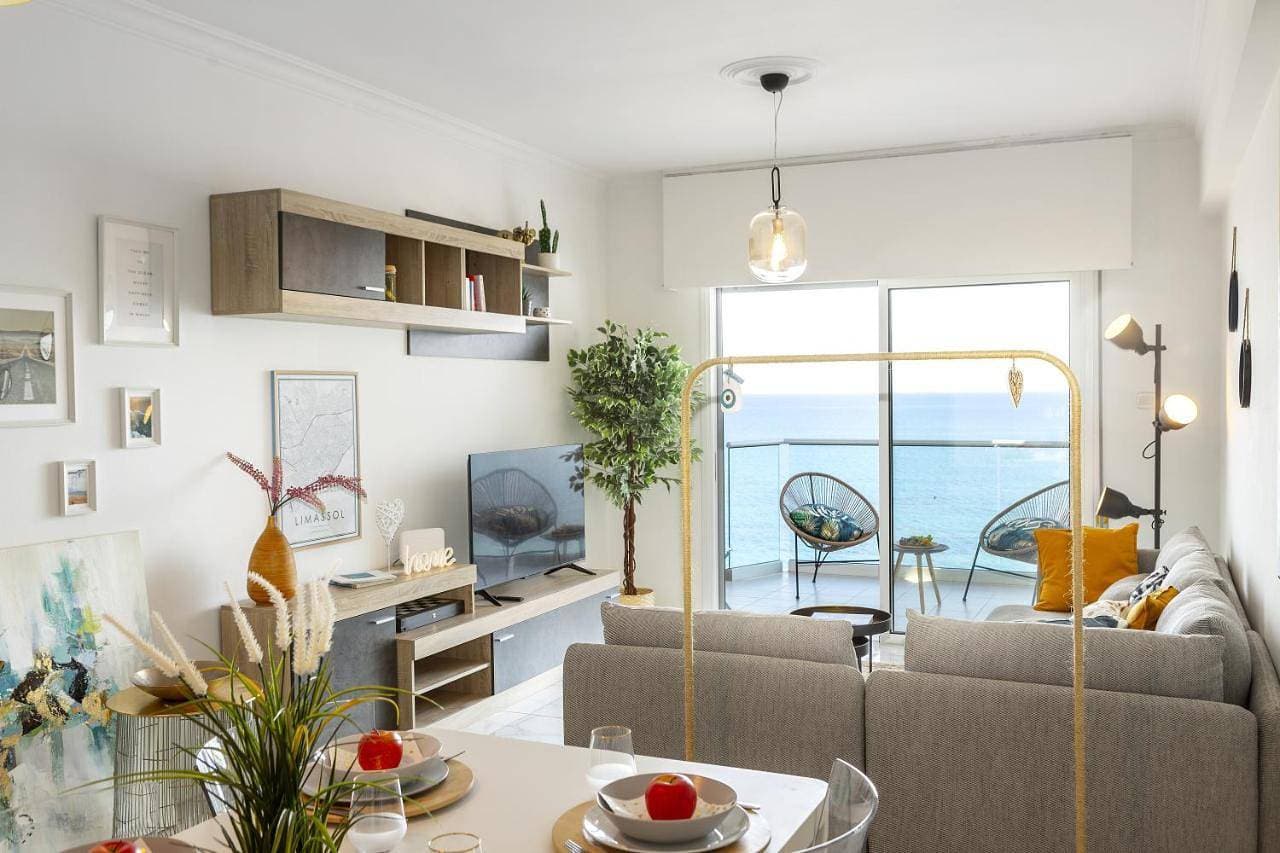 Lovely 3-bedroom apartment in Prokymea court 1