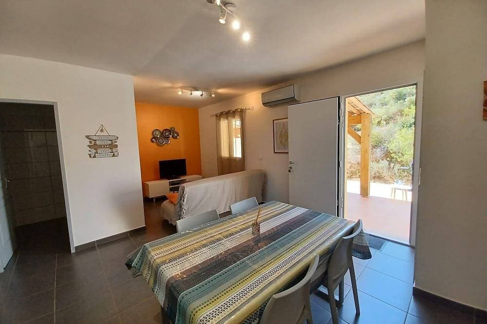 Foto 10 von 30: Air-conditioned apartment, heated pool, wifi, 2 bedrooms, 7 min beach, 1 min river
