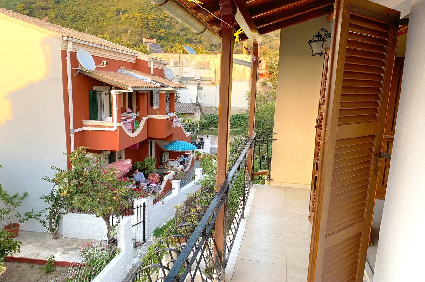 Foto 5 von 17: Spiros Apartments am Strand von Agios Gordios, Korfu, Griechenland