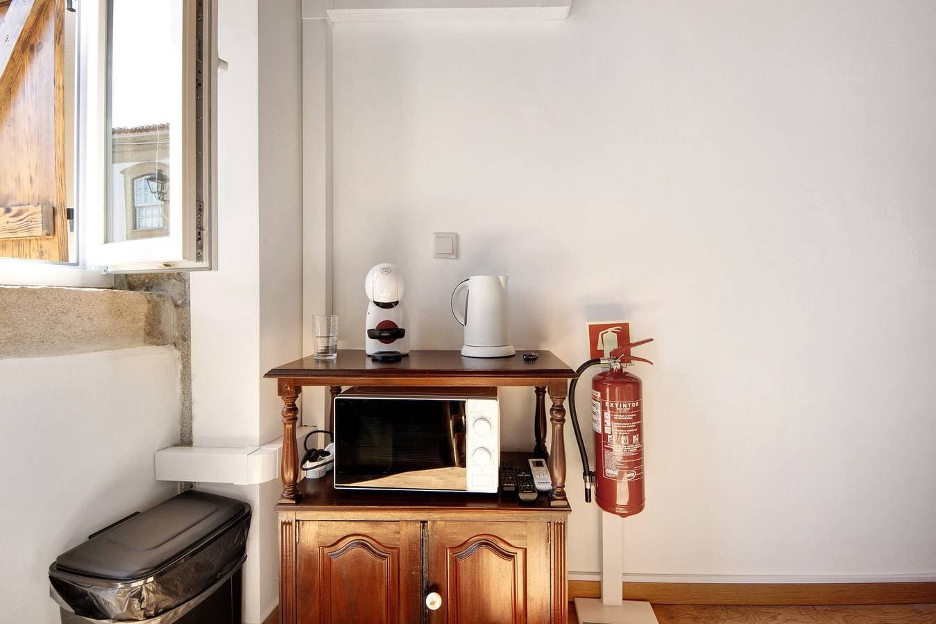 Foto 7 von 43: Romantisches Zimmer – Bergblick, WLAN und Klimaanlage
