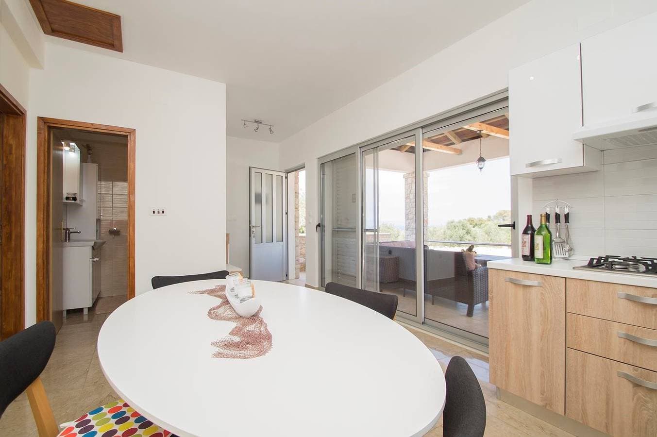 Foto 9 von 25: Schönes mediterranes Steinhaus mit Meerblick