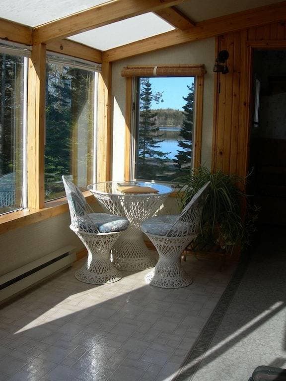 Foto 7 von 15: Oceanfront 3 Schlafzimmer Hütte 5 Minuten von Peggy Bucht.