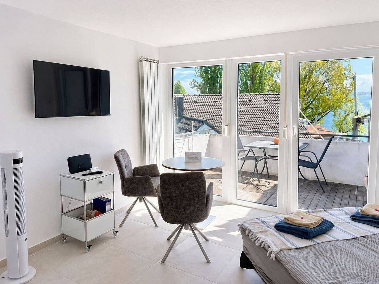 Ferienwohnung Strandweg direkt am See 1