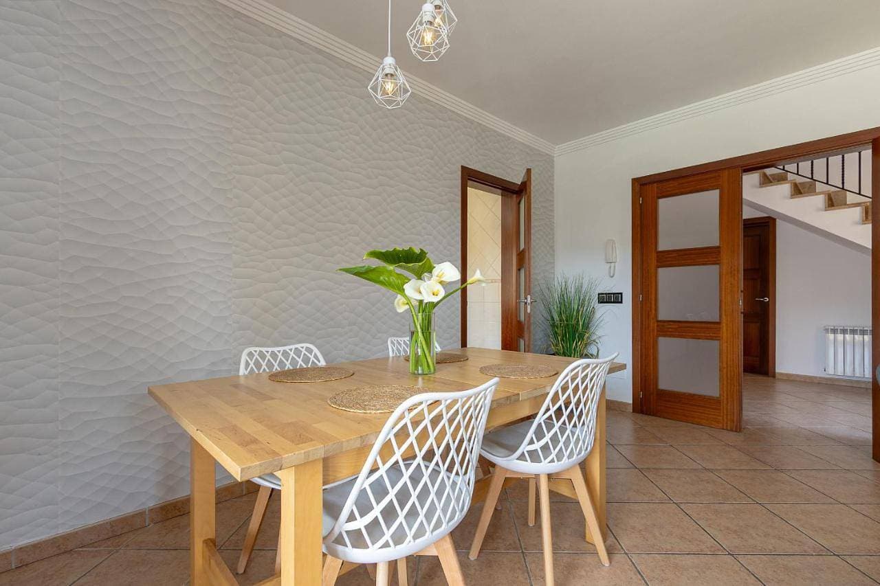 Foto 5 von 42: Three-Bedroom House