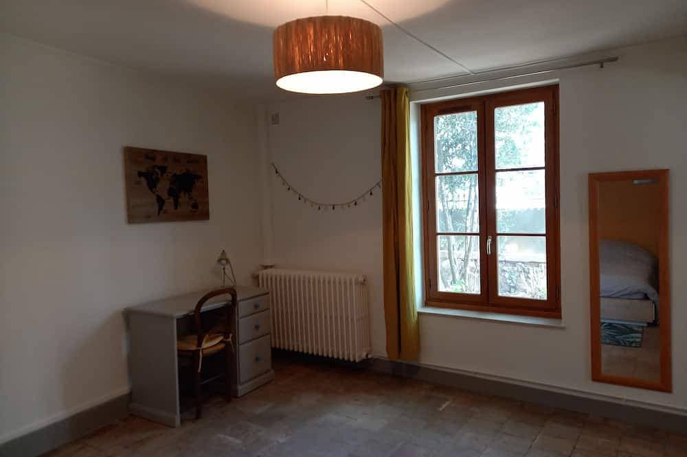 Foto 4 von 14: Erdgeschoss eines charmanten, komfortablen Hauses aus dem 19. Jahrhundert mit privatem Garten