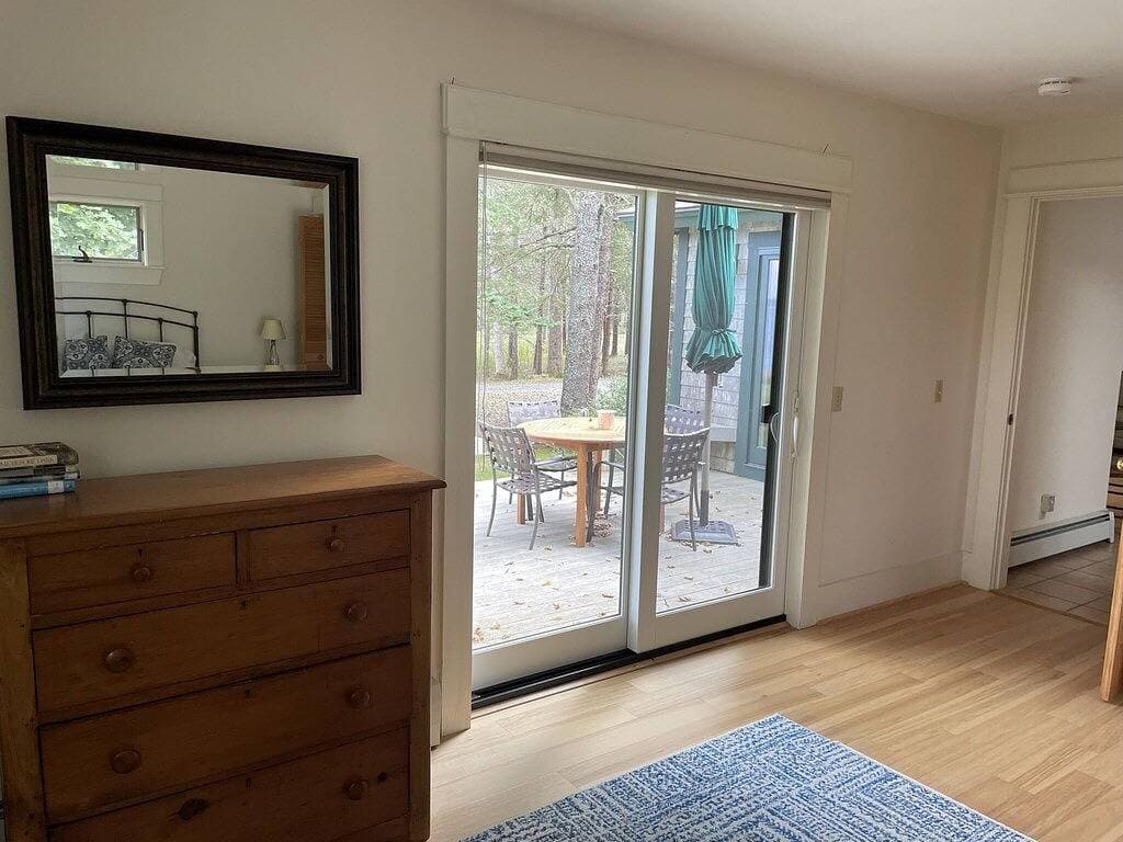 Foto 12 von 13: Charmant, 2Br Oceanfront Cottage mit herrlichem Ausblick. Neu eingerichtet.