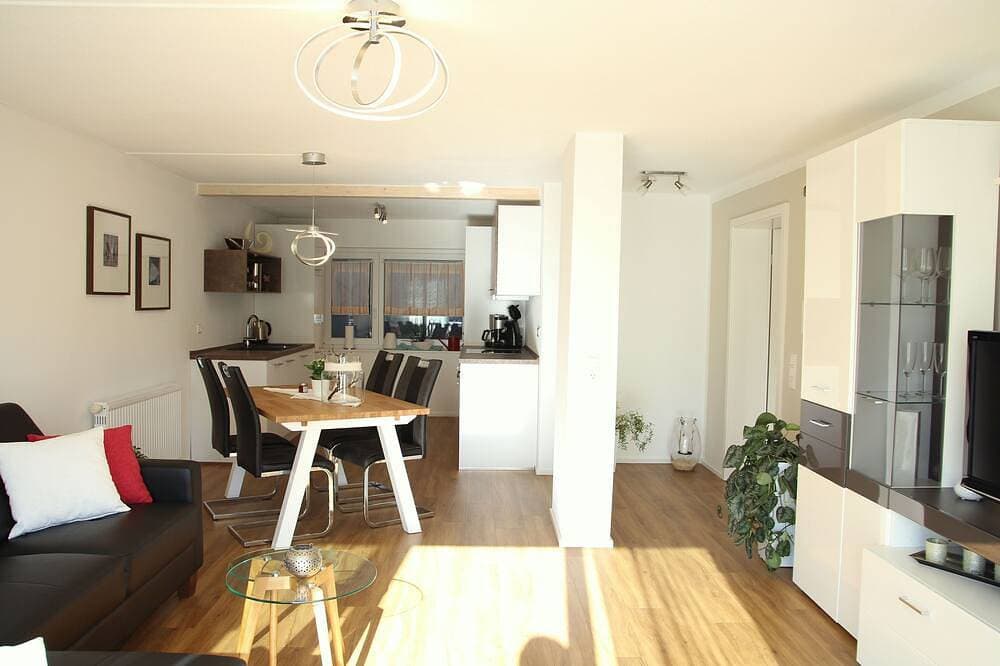 Foto 12 von 29: **** Panoramaferienwohnung Monika mit Pool - **** Sterne Ferienwohnung 75qm, 2
