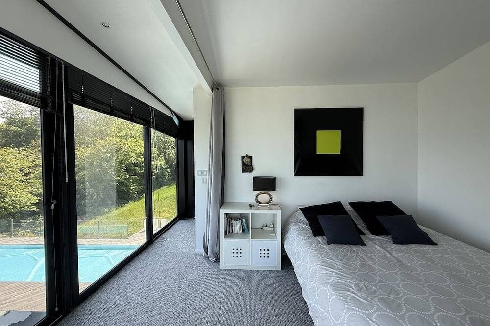 Foto 3 von 30: Villa mit Panoramablick auf das und Schwimmbad