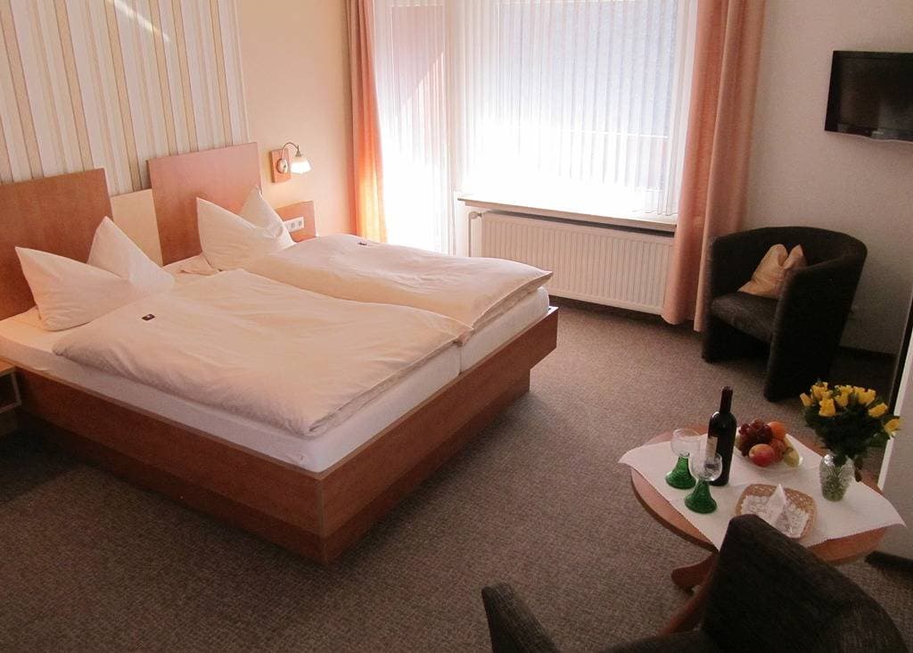 Foto 4 von 15: Haus Waldfrieden - Pension Haus Waldfrieden MeineCardPlus Doppelzimmer