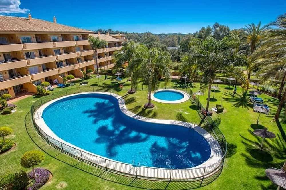 Atractivo Piso de1 Dormitorio, Los Patios de Santa Maria Golf, Elviria-marbella 1