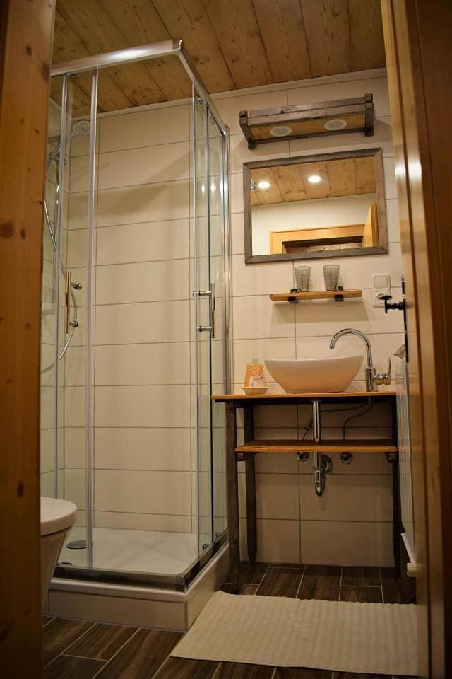 Foto 13 von 19: Apartment with Shower