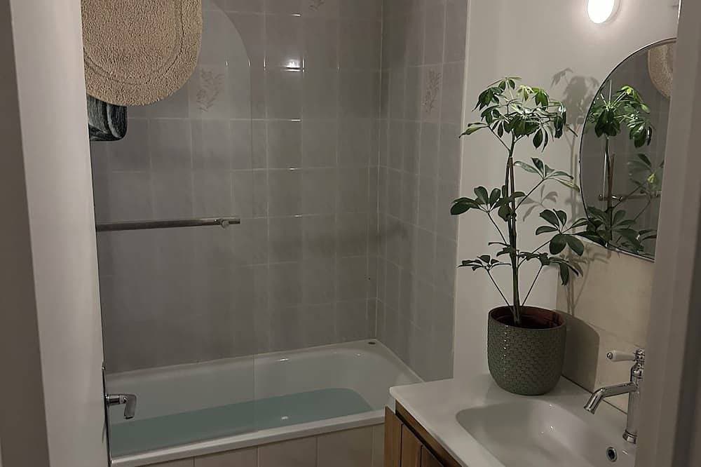 Foto 4 von 7: One-room apartment in Aubervilliers