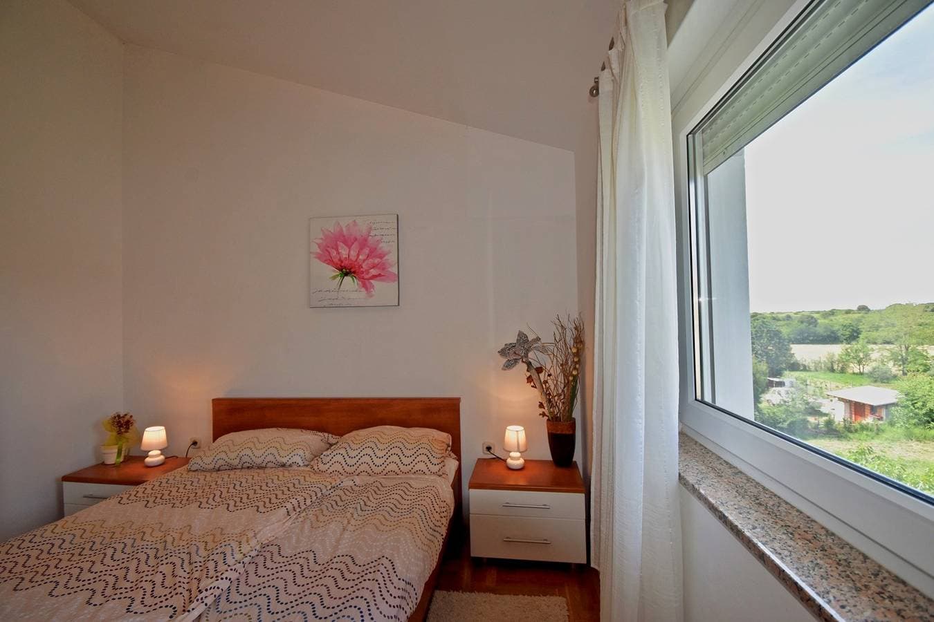 Foto 13 von 24: Comfortable apartment near the Hidrobaza beach