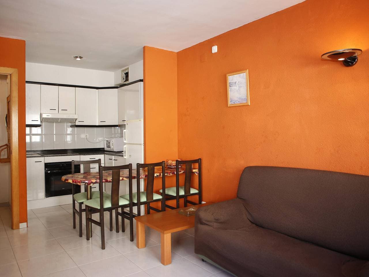 Foto 6 von 22: Wohnung mit 2 Pools und Gemeinschaftsgarten