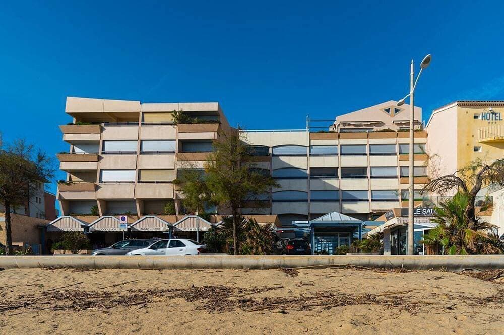 Foto 4 von 10: Mieten Sie ein schönes Studio für 2 Personen, 10 m vom Strand der Innenstadt von Le Lavandou entfernt