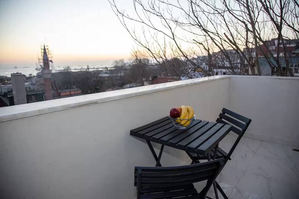 Foto 9 von 30: Terrace Flat At The Center Of Old City With Jacuzzi