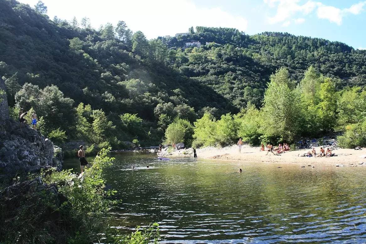 Foto 12 von 37: Chalet Abeille  mercredi a mecredi en saison 4 Personen