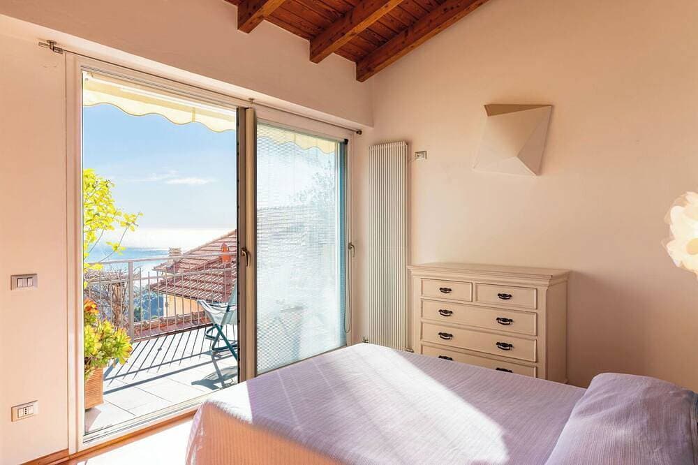Foto 12 von 30: Atemberaubendes  Ferienhaus für 6 Gäste mit Klimaanlage,  W-Lan und Terrasse