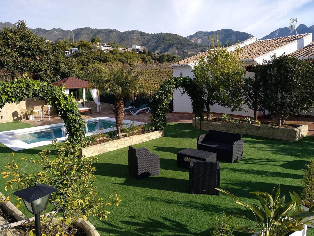 Foto 7 von 32: Villa für 4 Personen mit Garten