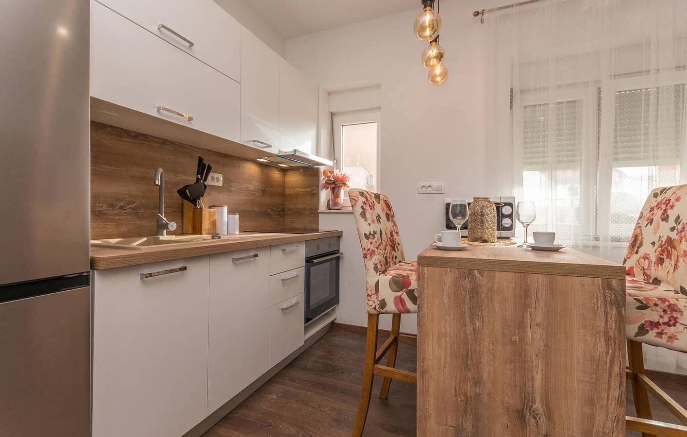 Foto 6 von 24: Gemütliche Ferienwohnung mit Pool, Terrasse und nur 1 km vom Strand entfernt