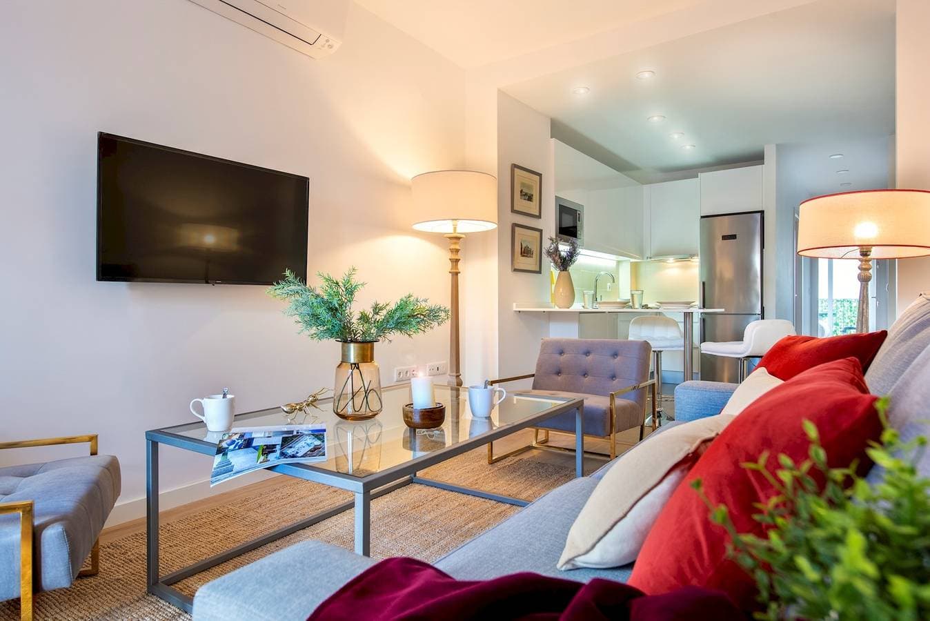Foto 2 von 11: Ferienwohnung für 4 Personen mit Balkon