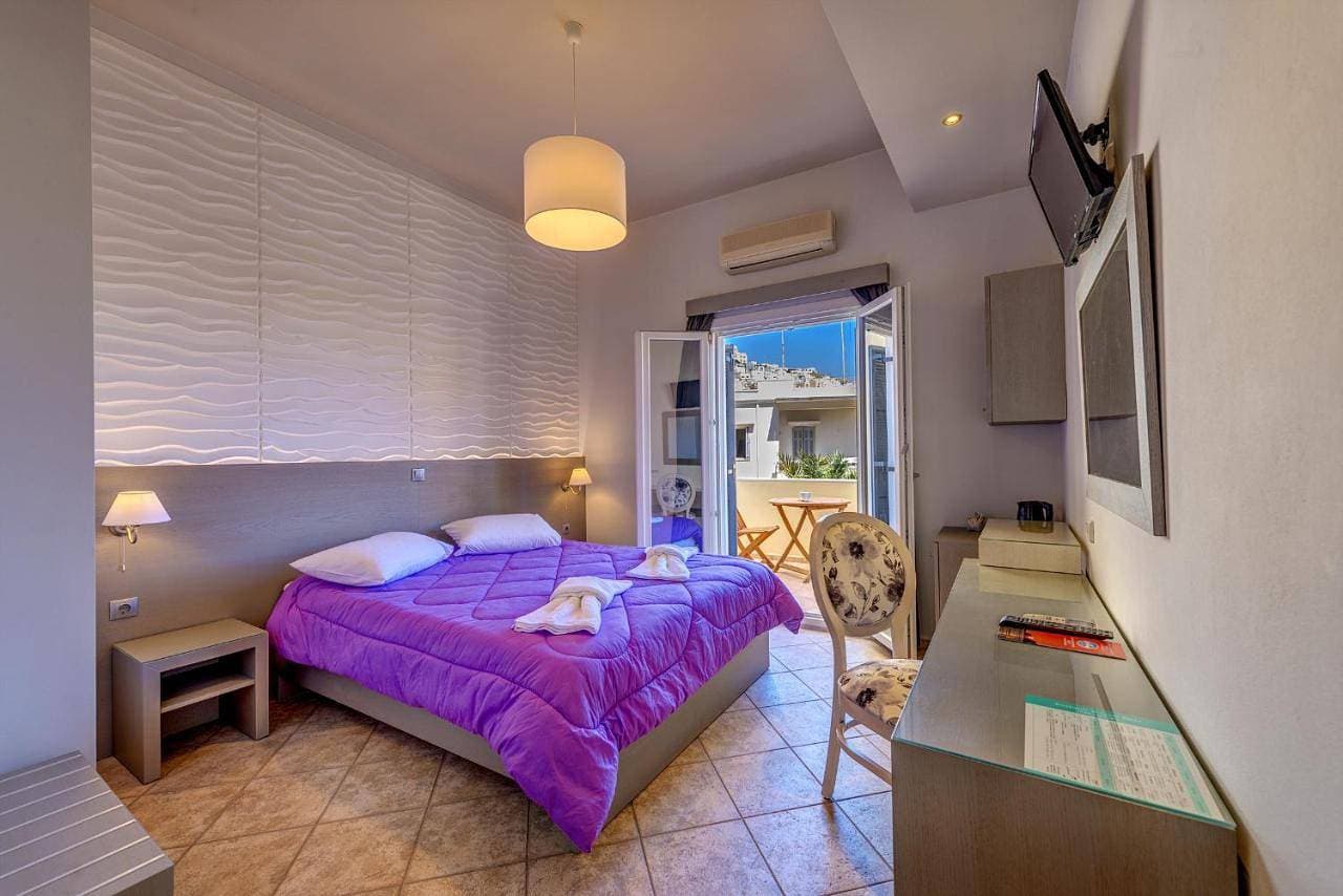 Foto 6 von 36: Double or Twin Room with Balcony and City View