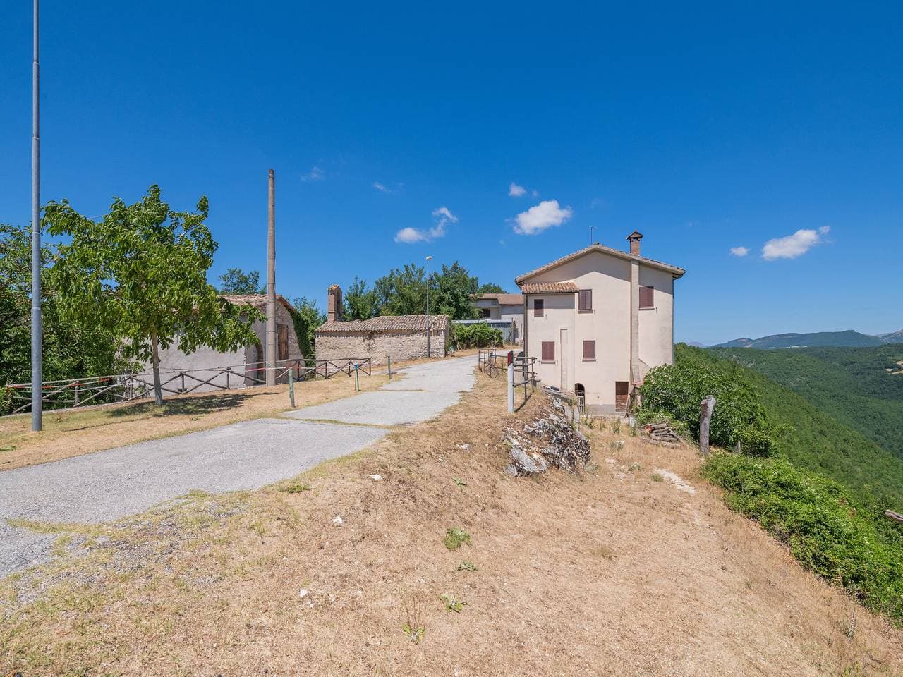 Foto 11 von 40: Ferienhaus in Sellano mit Pool & Aussicht