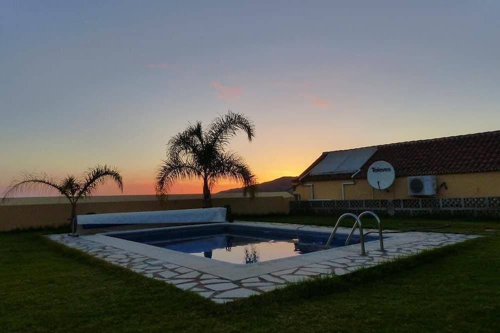Private Rural House With Pool 1