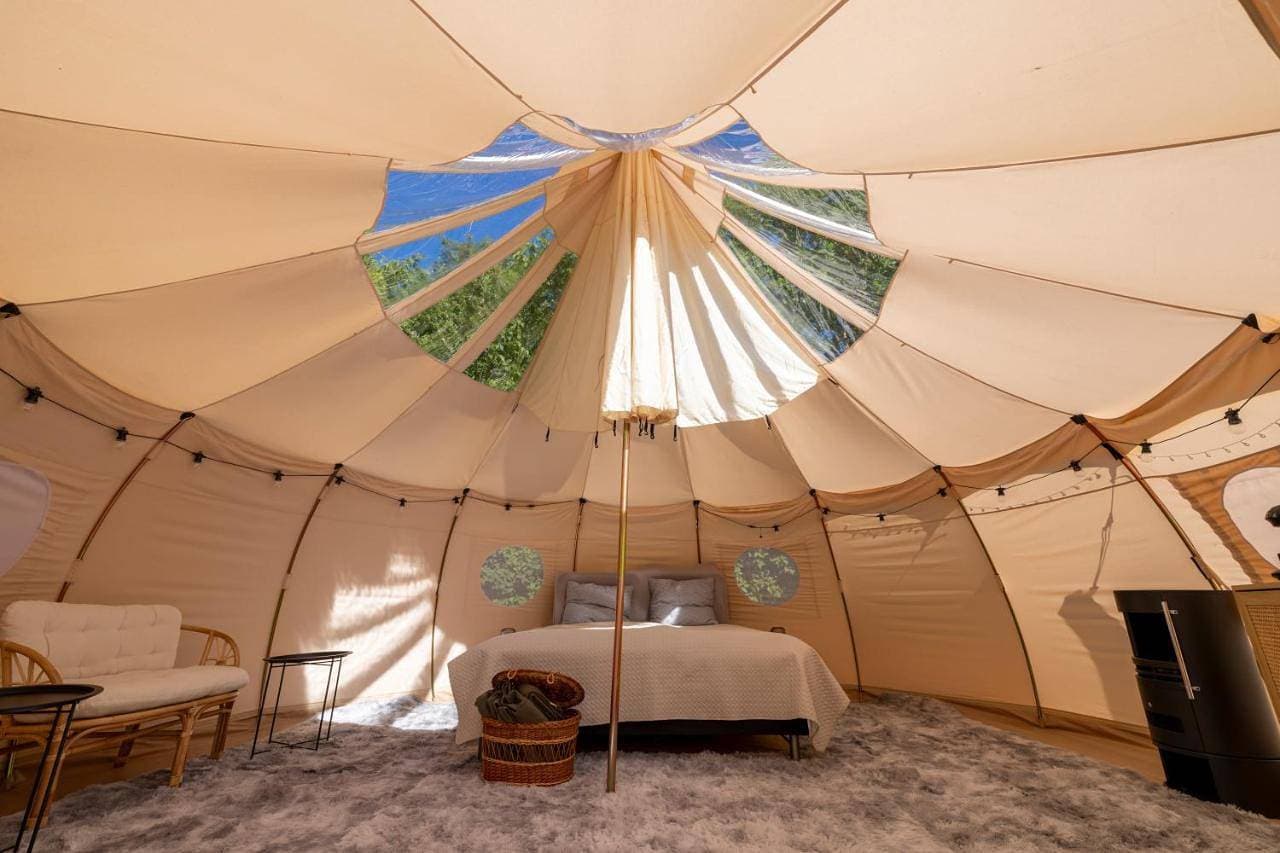 Holmegaard vin og glamping 1