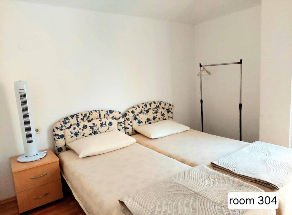 Foto 3 von 10: Triple Room with Lake View