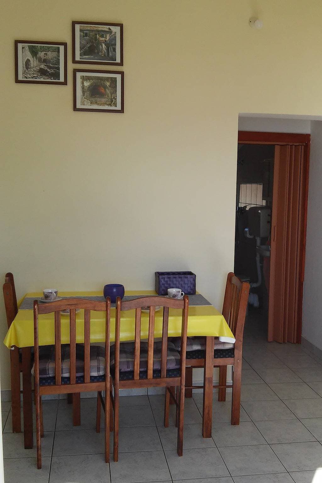 Foto 11 von 18: 1-Zimmer-Ferienwohnung am Strand Bucht Skozanje, Hvar A-14899-b