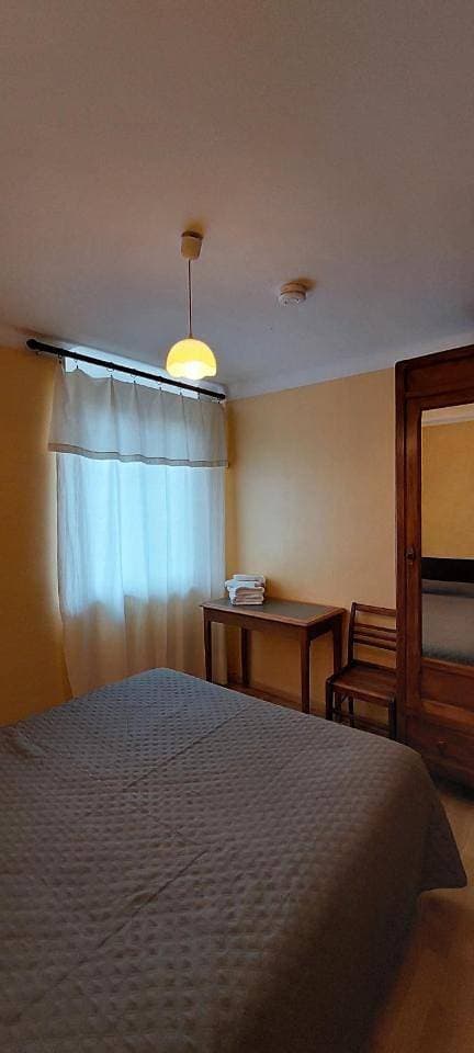 Foto 10 von 12: Double Room with Shared Toilet