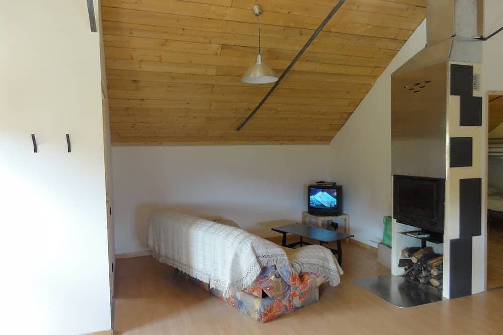 Foto 7 von 25: Embrun Apartment Typ 3 Mansardé, Private Tennis in einem Park von 2 Hektar