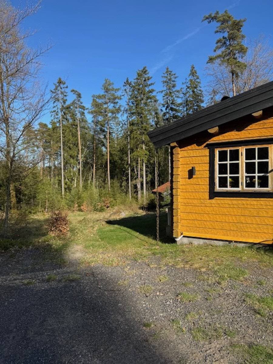 Foto 11 von 16: Schöne Ferienhaus-Blockhütte zwischen den See Bolmen und Unnen mit eigenem Boot